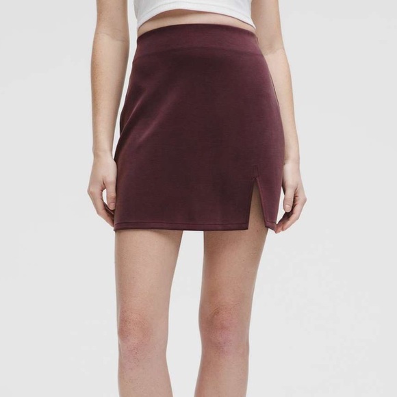 lululemon athletica Dresses & Skirts - NWT Lululemon Softstreme High Rise Mini Skirt